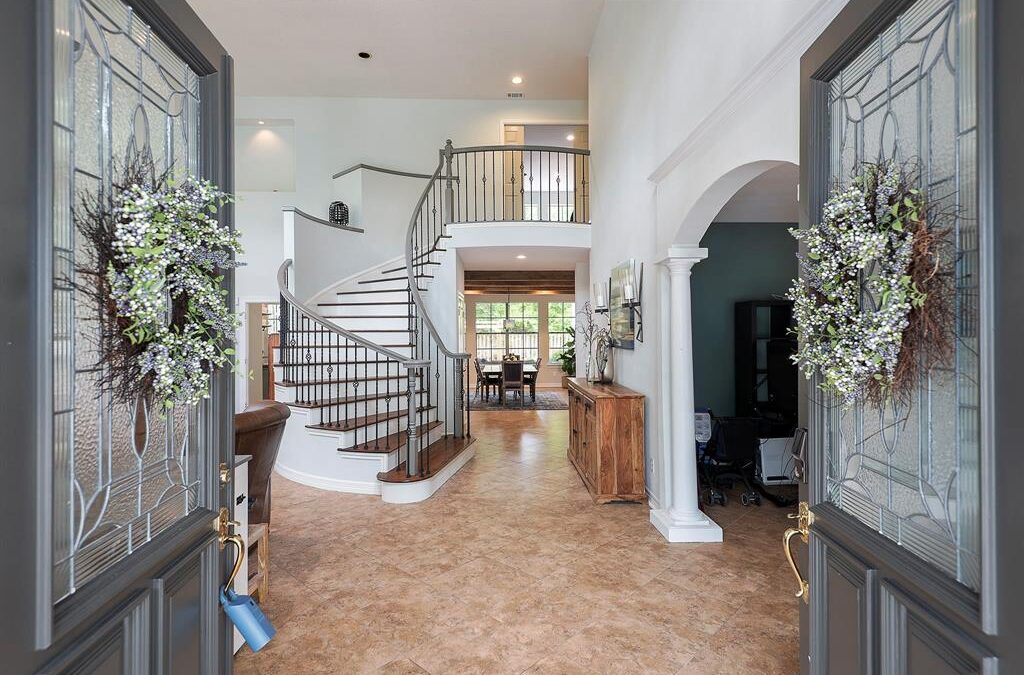 Creating a Welcoming Home Entry